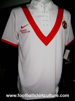 manchester-united-09-10-away-nike-shirt11