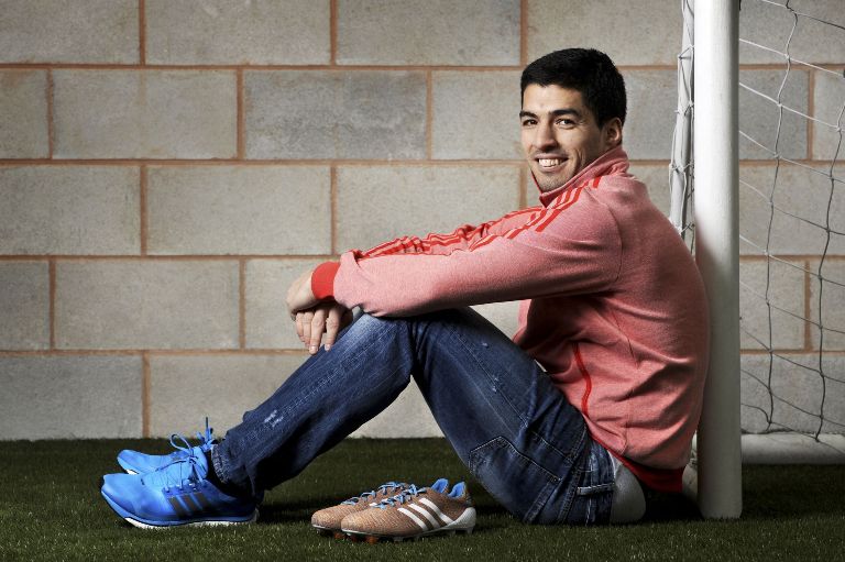 Suarez going to shine in knitted shoes