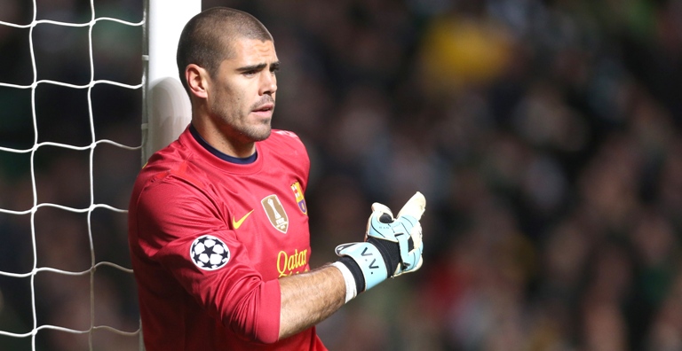 Football - Celtic v FC Barcelona - UEFA Champions League Group G - Celtic Park, Glasgow, Scotland - 12/13 - 7/11/12 Victor Valdes - FC Barcelona Mandatory Credit: Action Images / Lee Smith