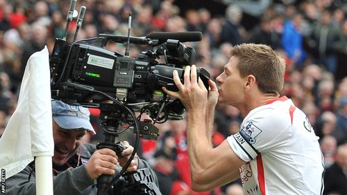 Stevie G. kisses the camera