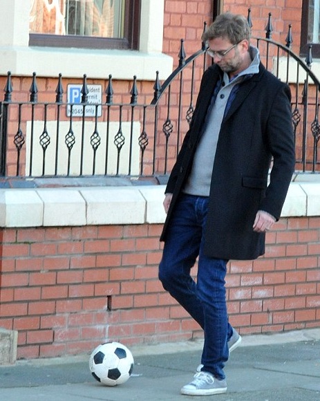Jurgen Klopp ball