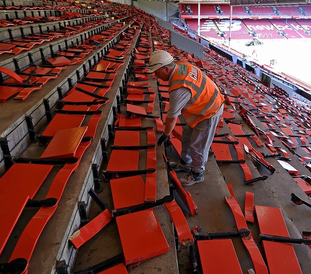 main-stand3