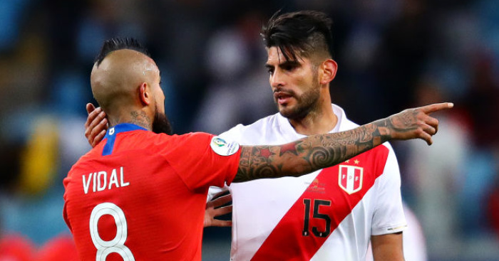 Carlos-Zambrano-Arturo-Vidal