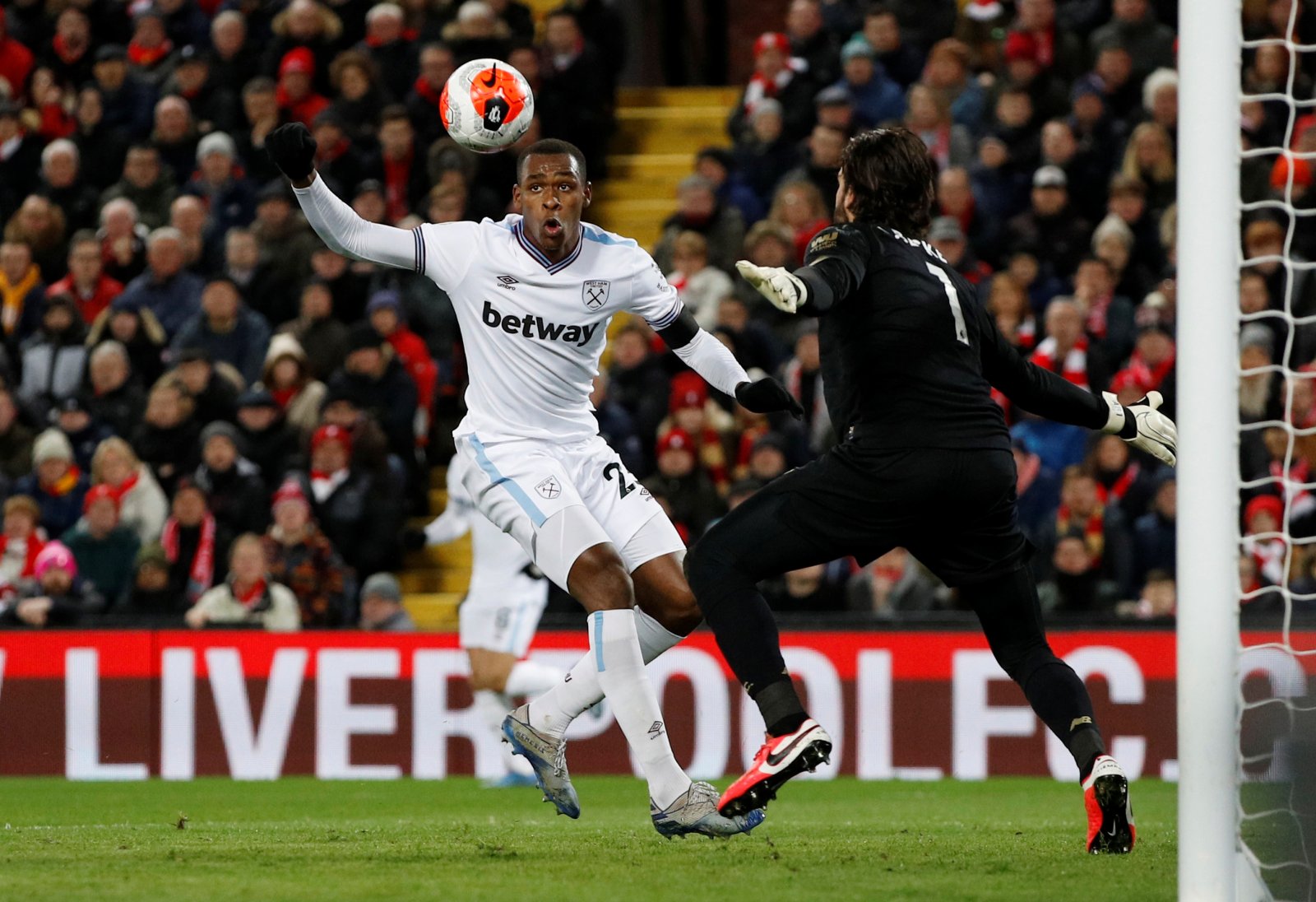 Diop, West Ham, Liverpool