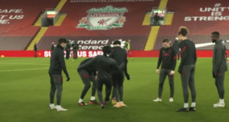 (Video) Cheeky Minamino playfully dispossesses Jones before Liverpool warm-up drill