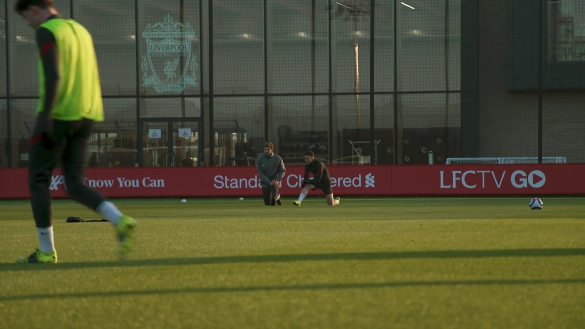(Video) Liverpool forward Diogo Jota trains alone ahead of Chelsea clash