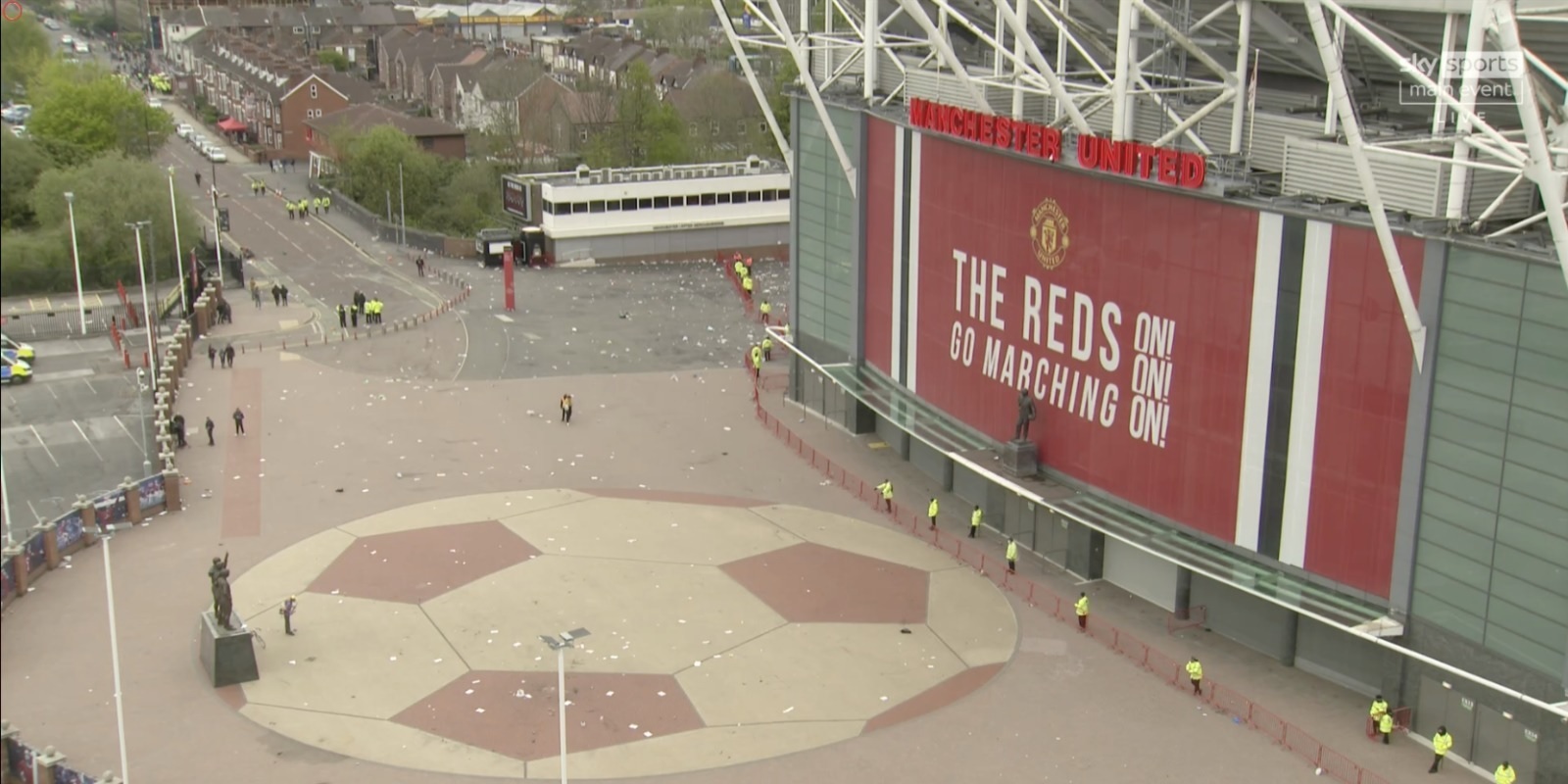 Liverpool, Manchester United