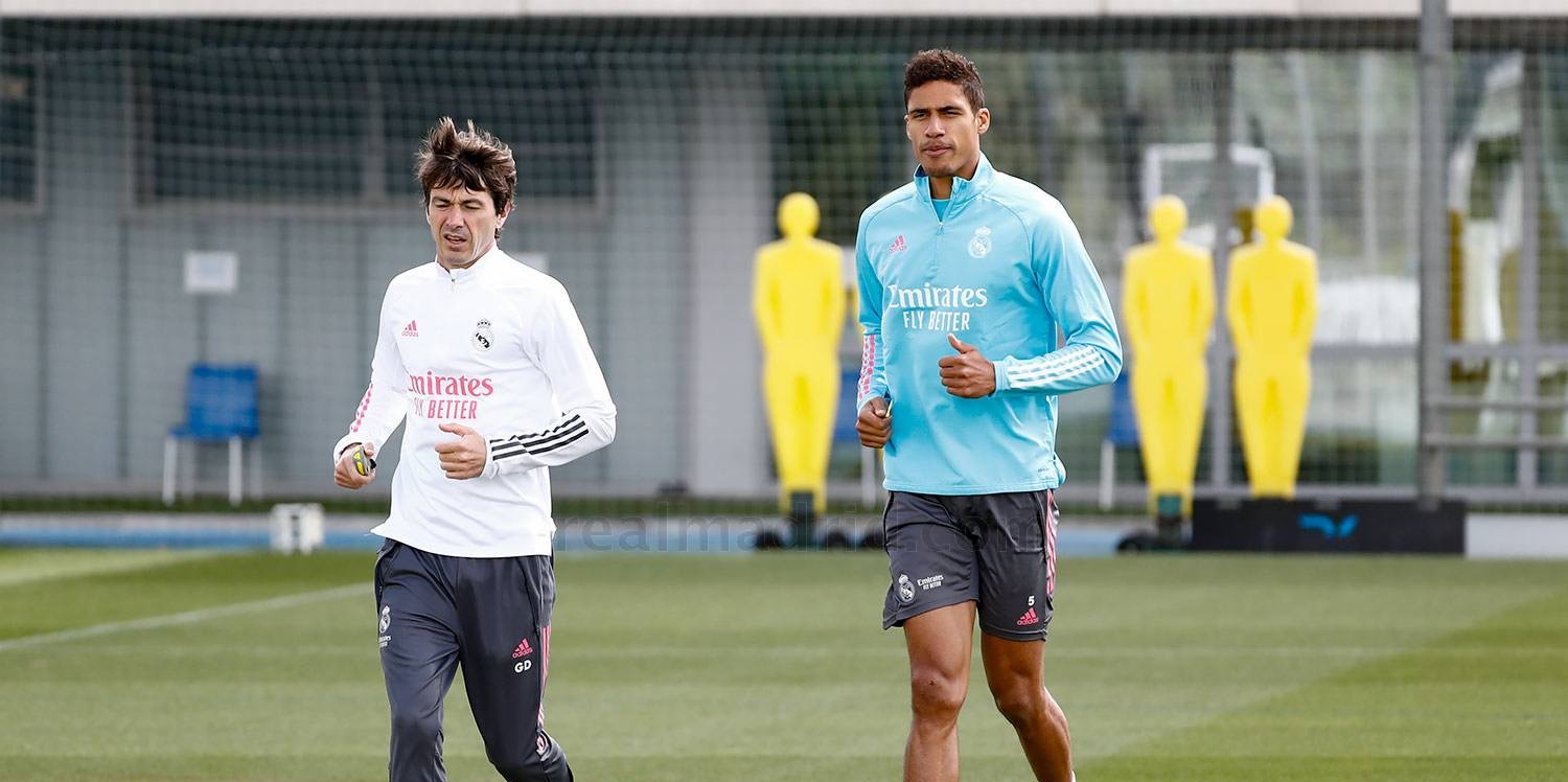 Varane, Liverpool, Manchester United