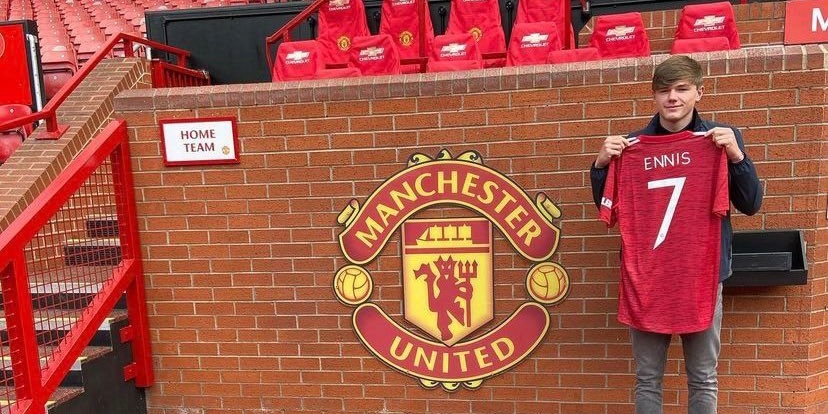 Ennis, Liverpool, Manchester United