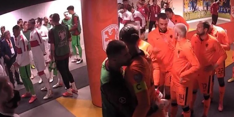Van Dijk, Kabak
