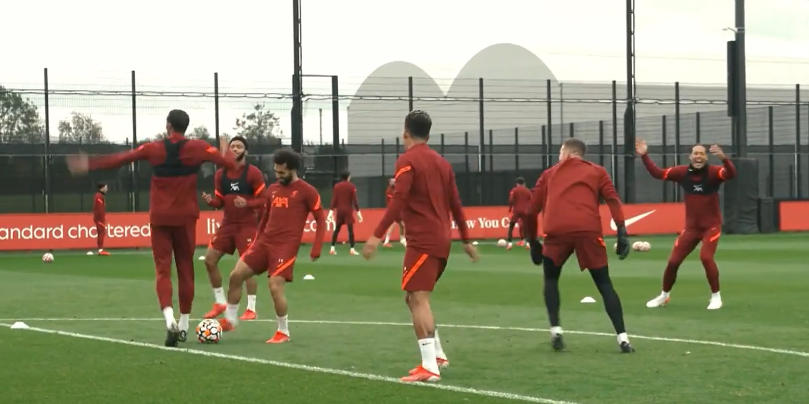Matip, Liverpool, Adrian