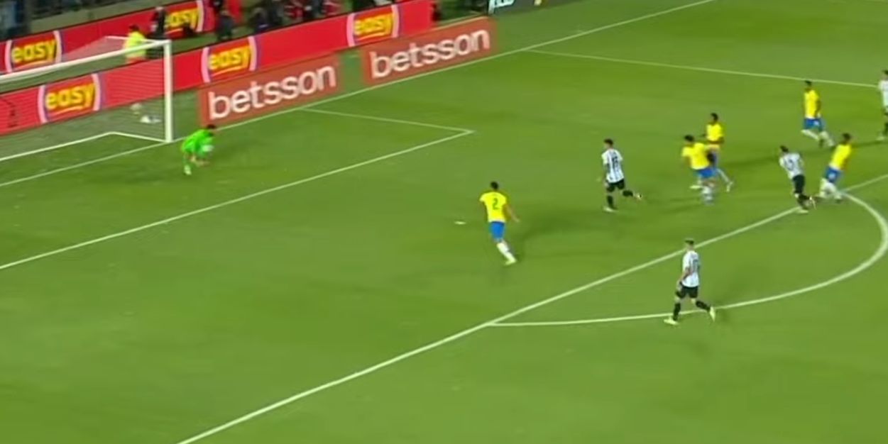 Alisson, Messi