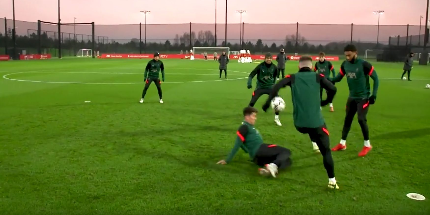 Firmino, Elliott