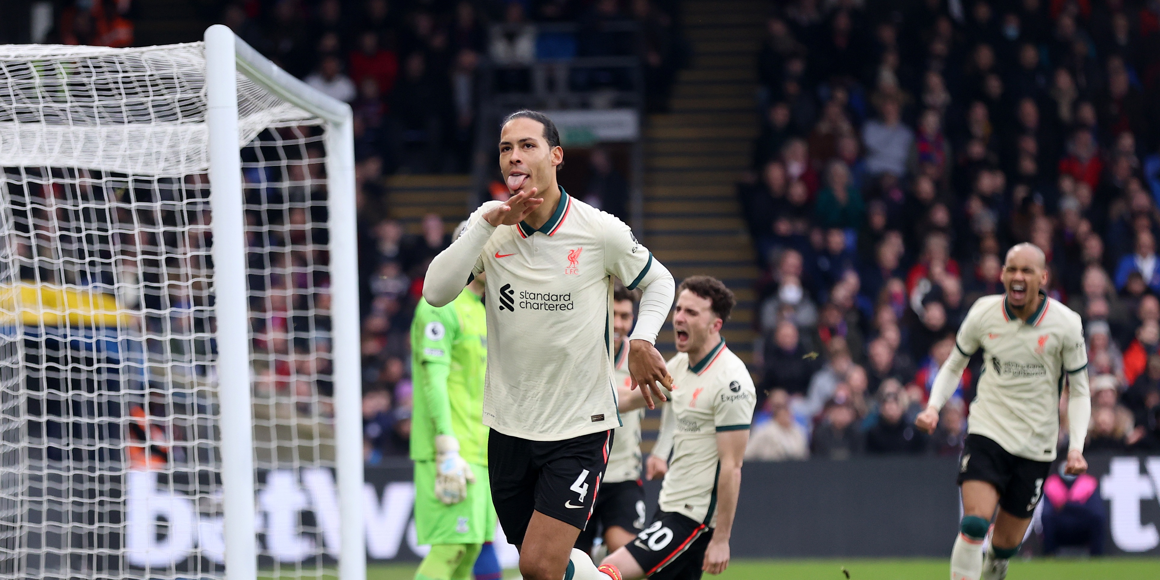 Van Dijk, Ronaldinho