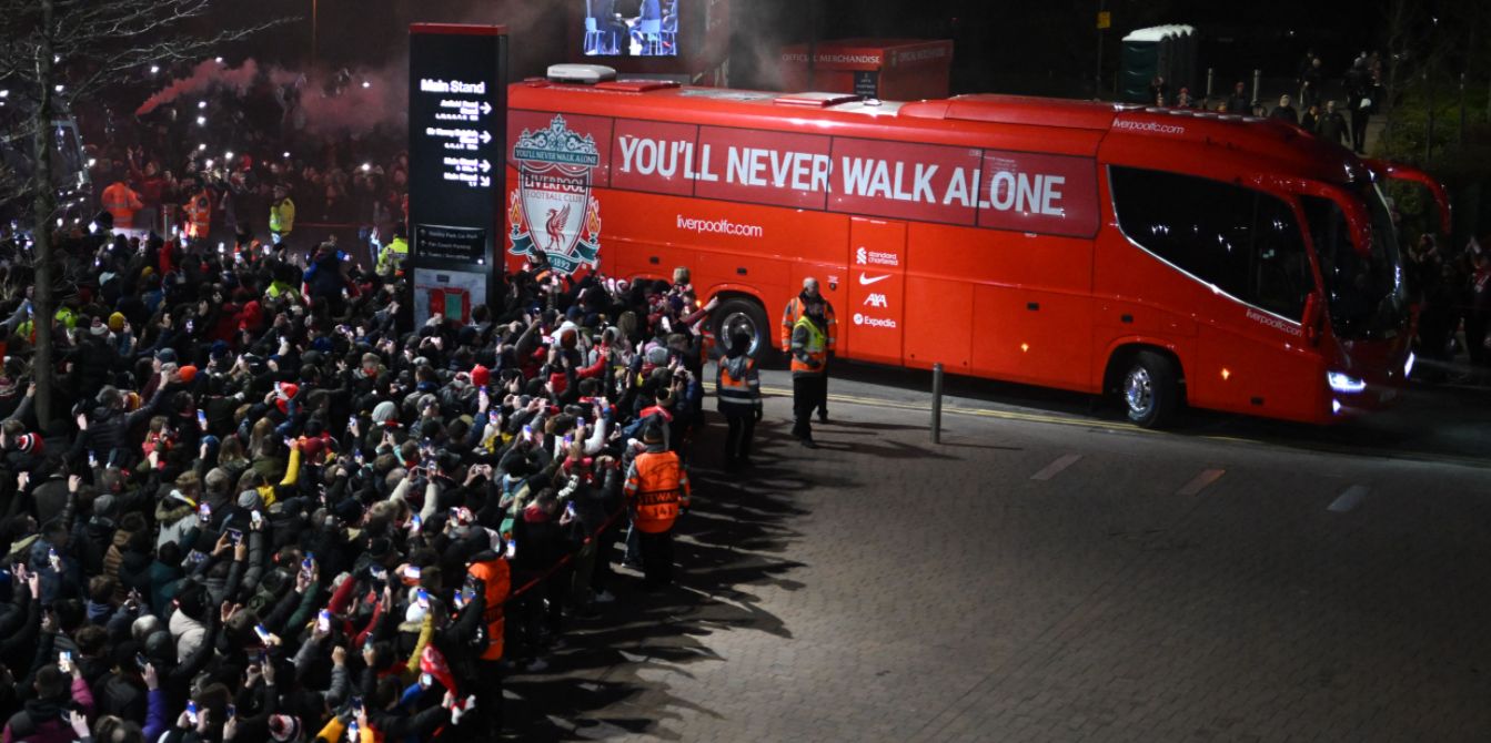 Liverpool, coach