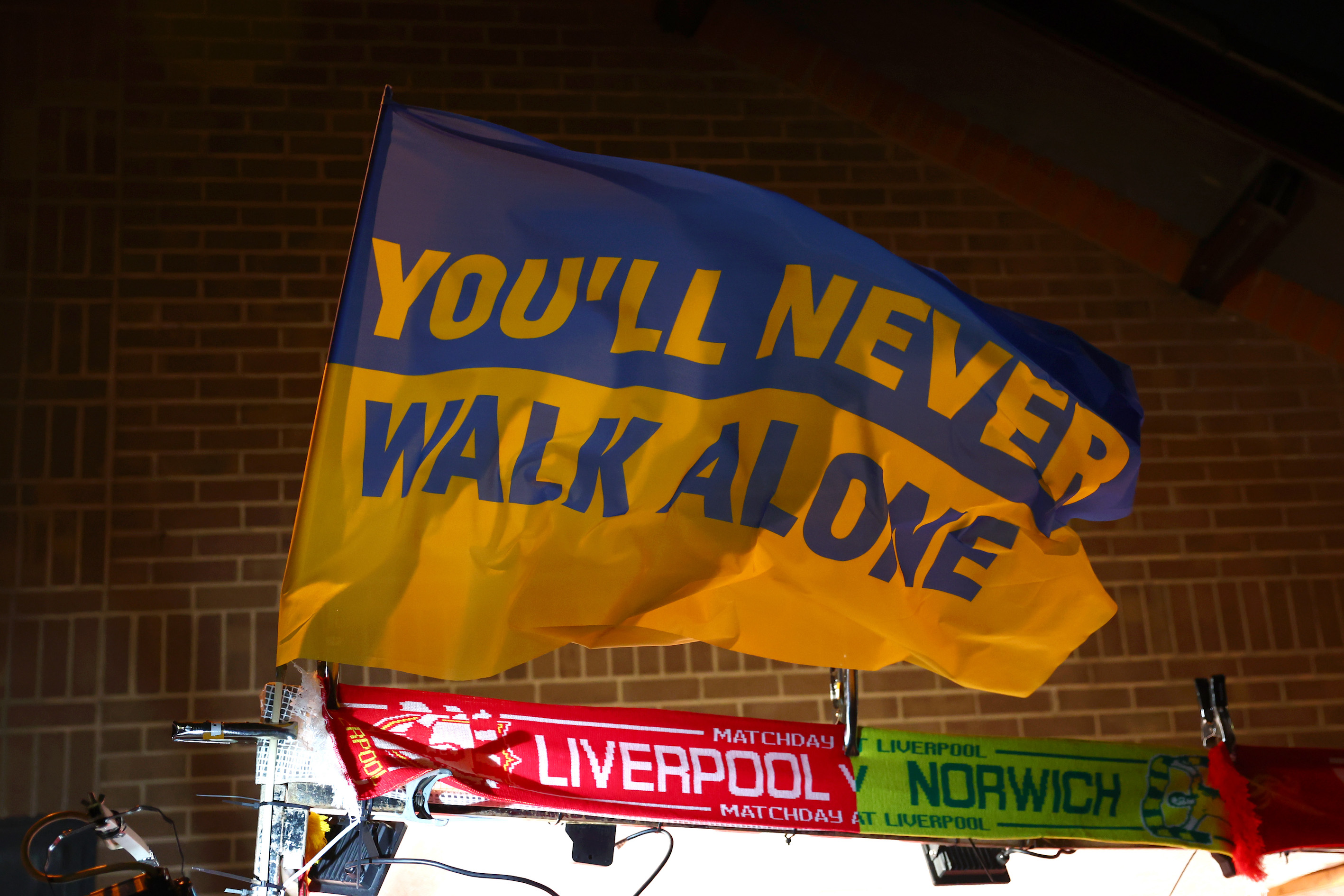 Liverpool, Ukraine, UEFA