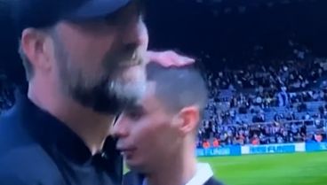 Liverpool, Almiron, Klopp
