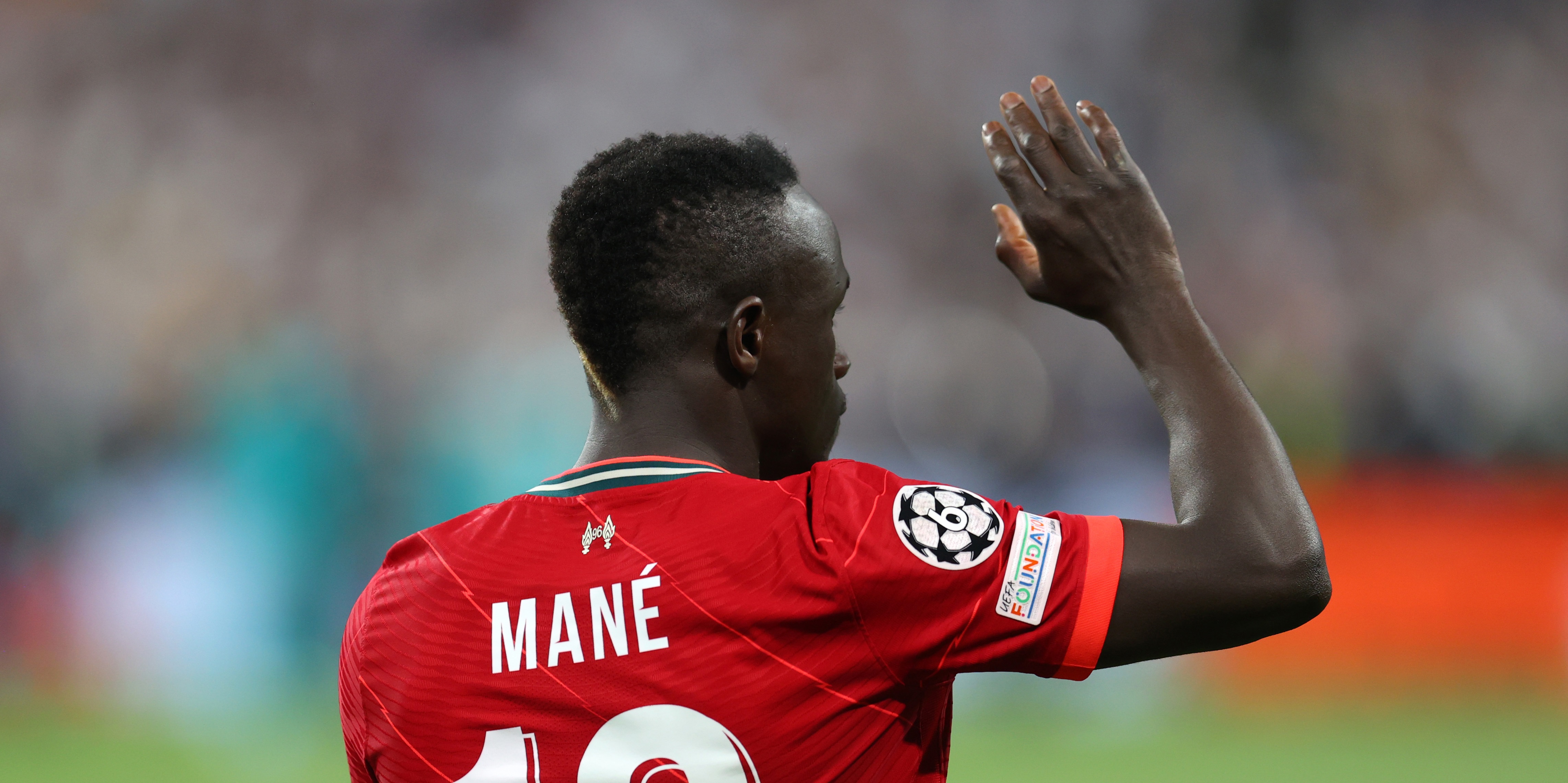 Bayern sporting director shares six-word Mane message as Liverpool star set to join Bundesliga in £27.5m deal