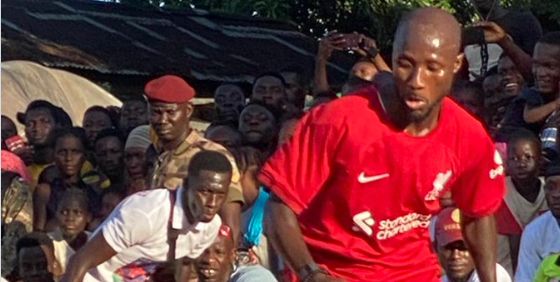 (Image) Naby Keita returns to Guinea and shows off new Liverpool home shirt whilst taking part in friendly football match