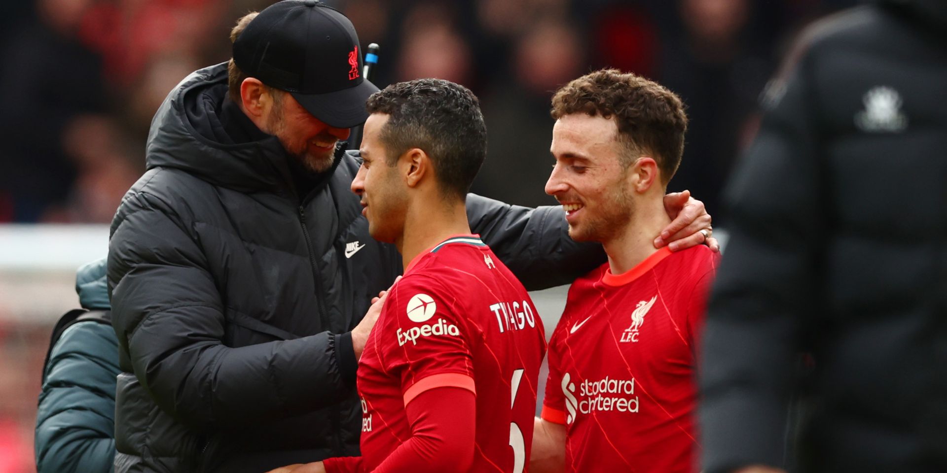 Klopp, Pearce, Jota, Thiago