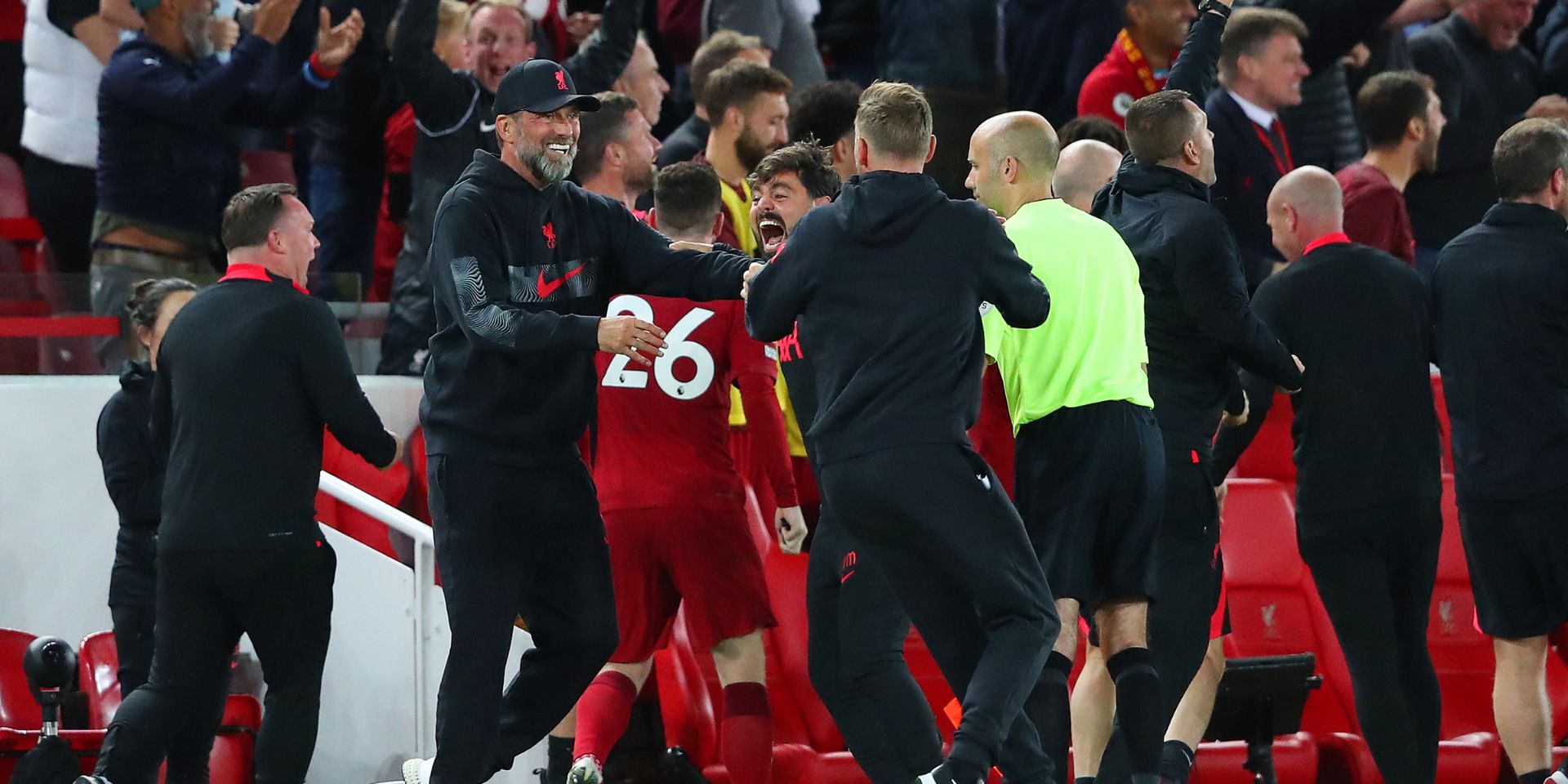 Liverpool, Newcastle, Achterburg
