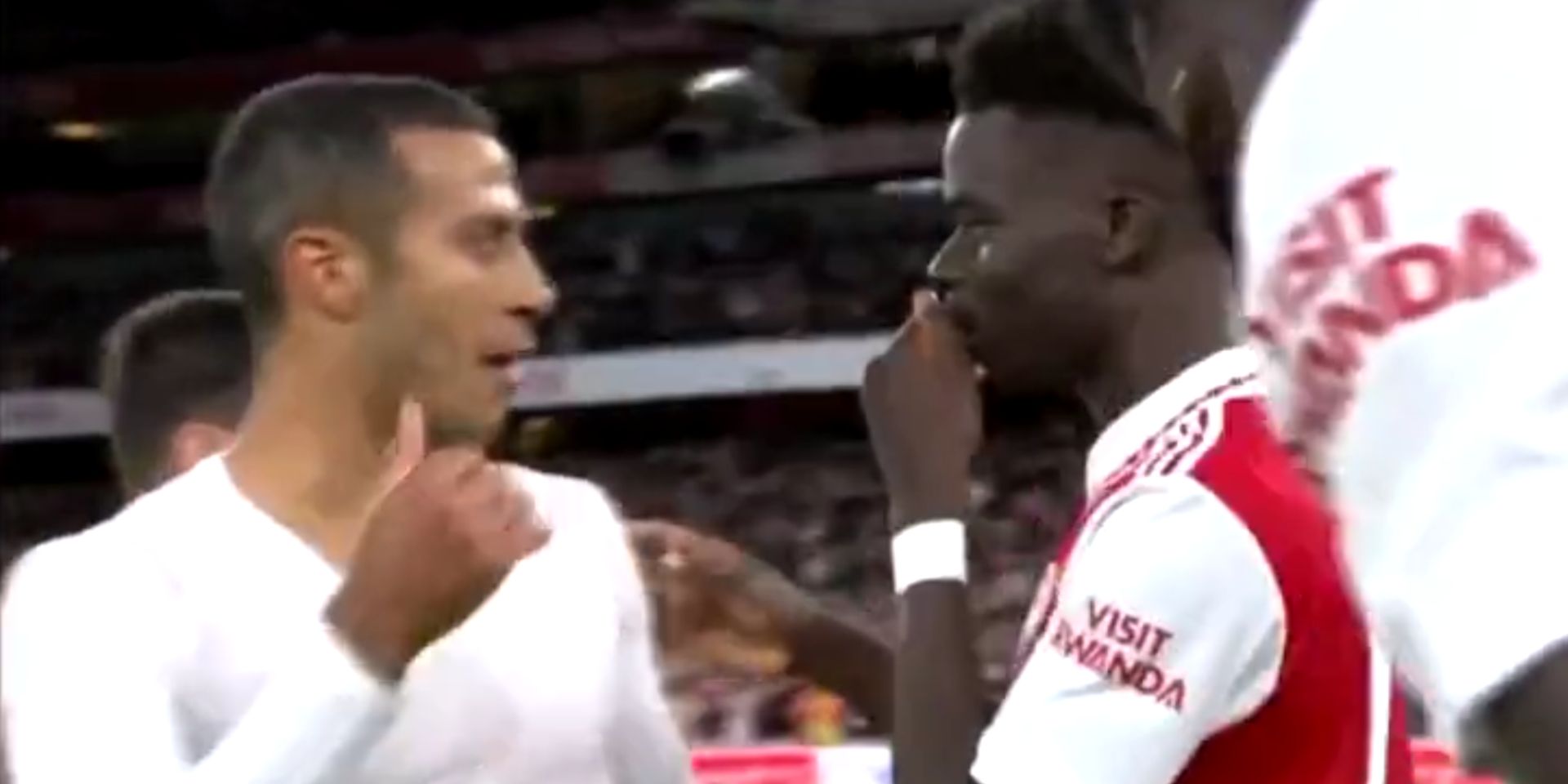 Thiago, Saka