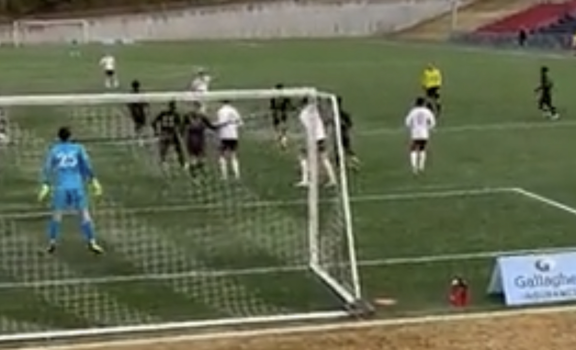 (Video) LFC loanee Clarkson scores ridiculous Gerrard-esque volley goal