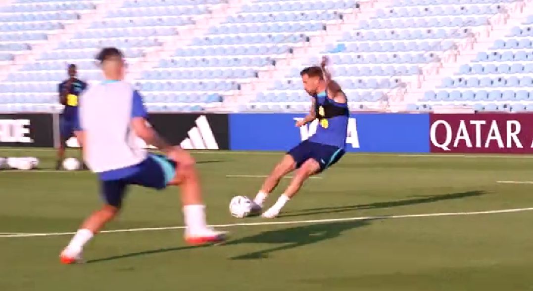 (Video) Teammate screams Henderson’s name after what he just did in England training