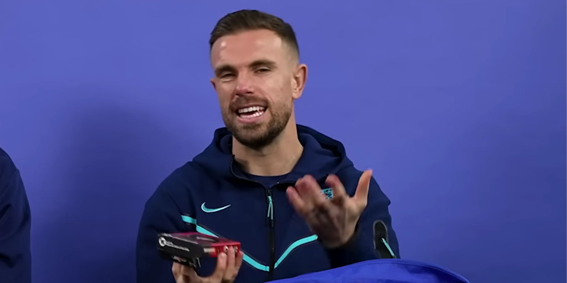 (Video) Henderson reveals the card game that he and his teammates can’t live without