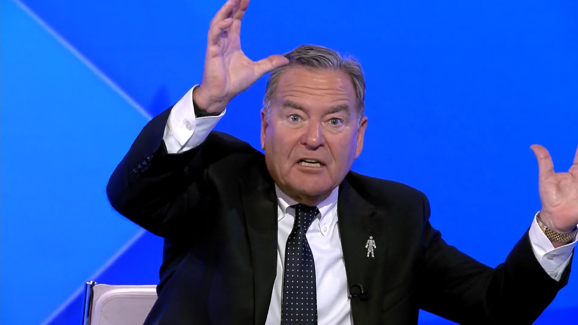 ‘For goodness sake…’ – Jeff Stelling calls for change after weekend news involving Liverpool