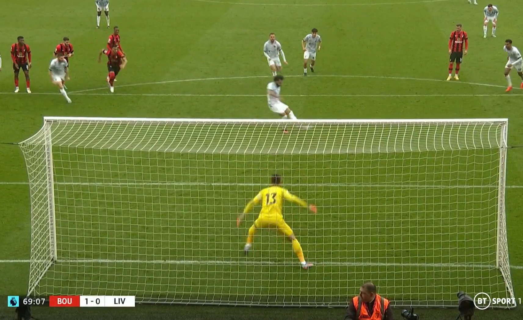 salah-penalty-liverpool