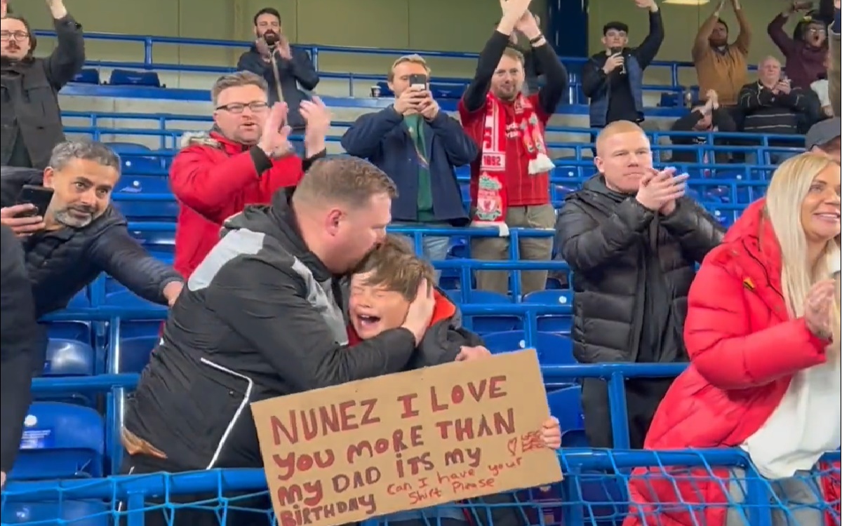 nunez-shirt-liverpool