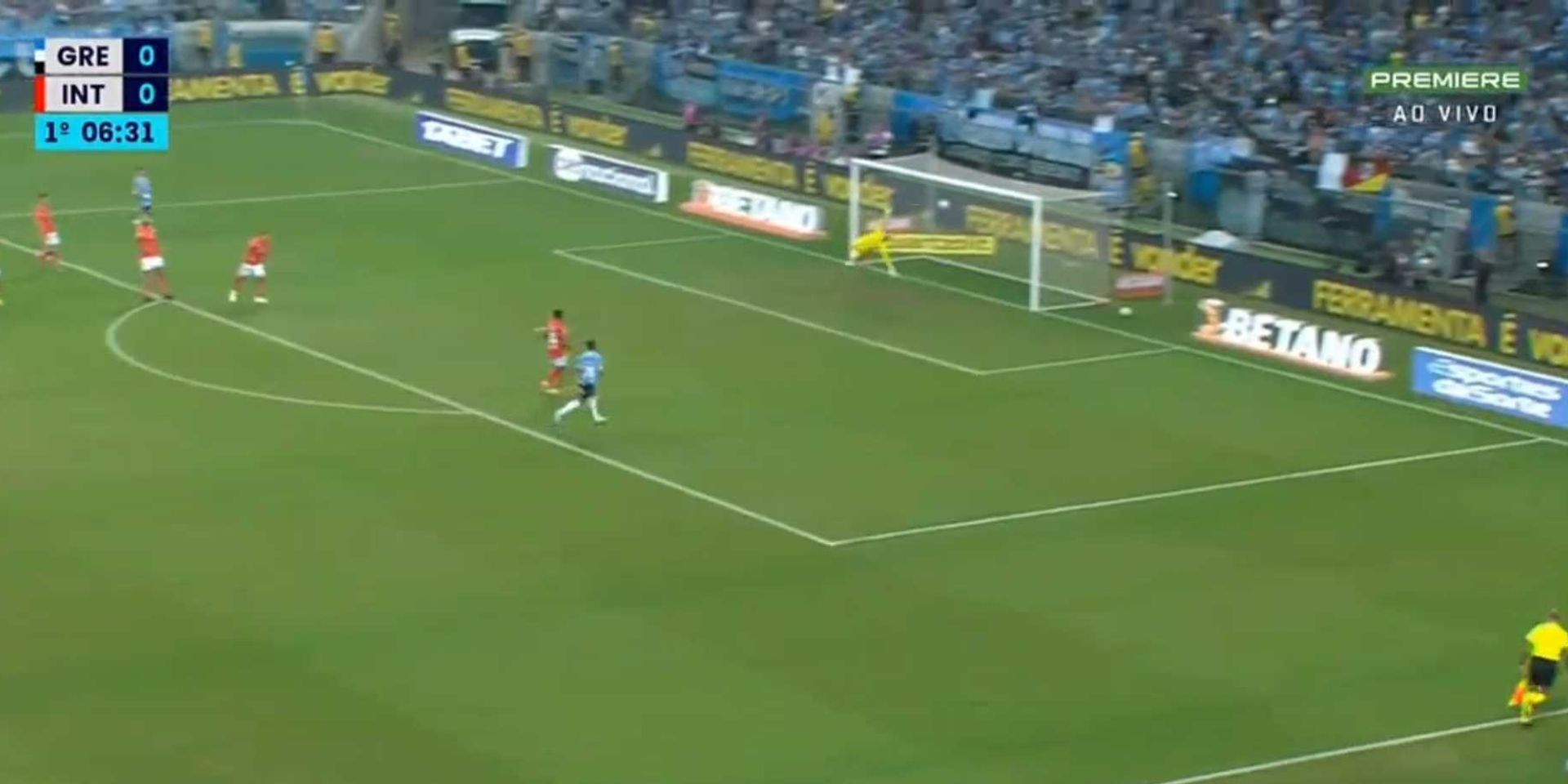(Video) Luis Suarez rolls back the years with sublime finish for Gremio