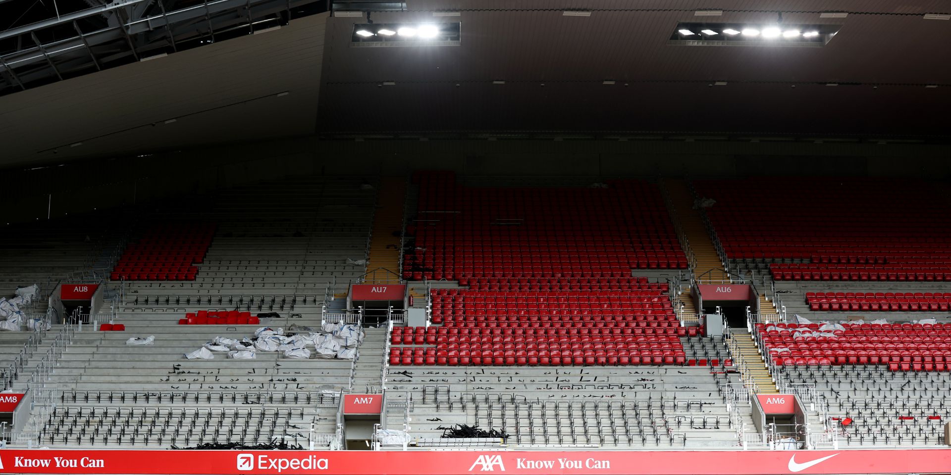 Anfield, Hogan