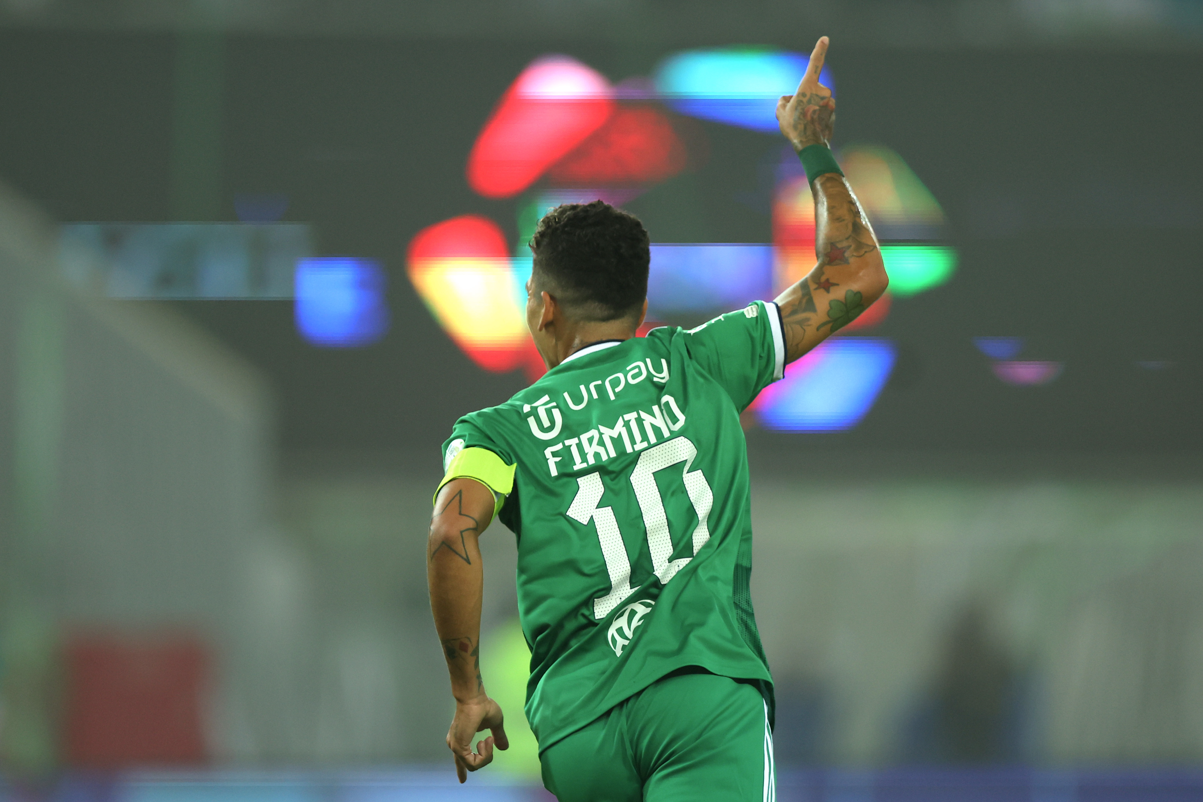 Firmino, Ahli
