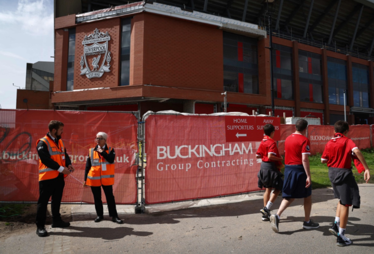 liverpool-fans-anfield