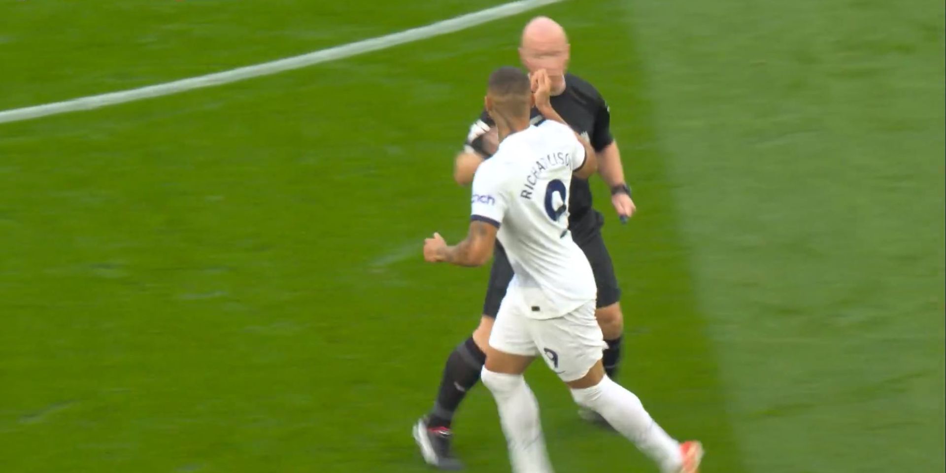 Hooper, Richarlison