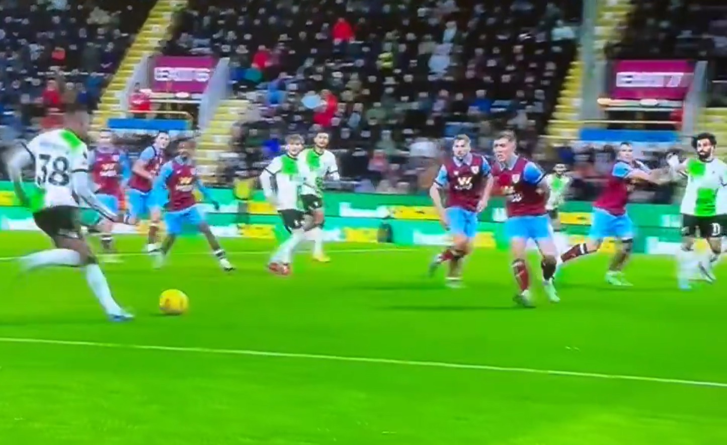 salah-offside-burnley