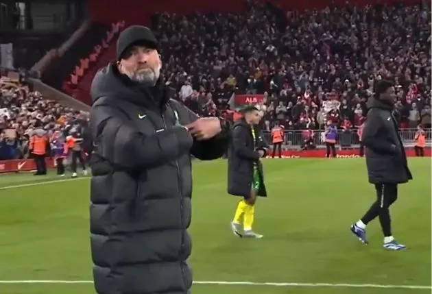 klopp-heart-gesture