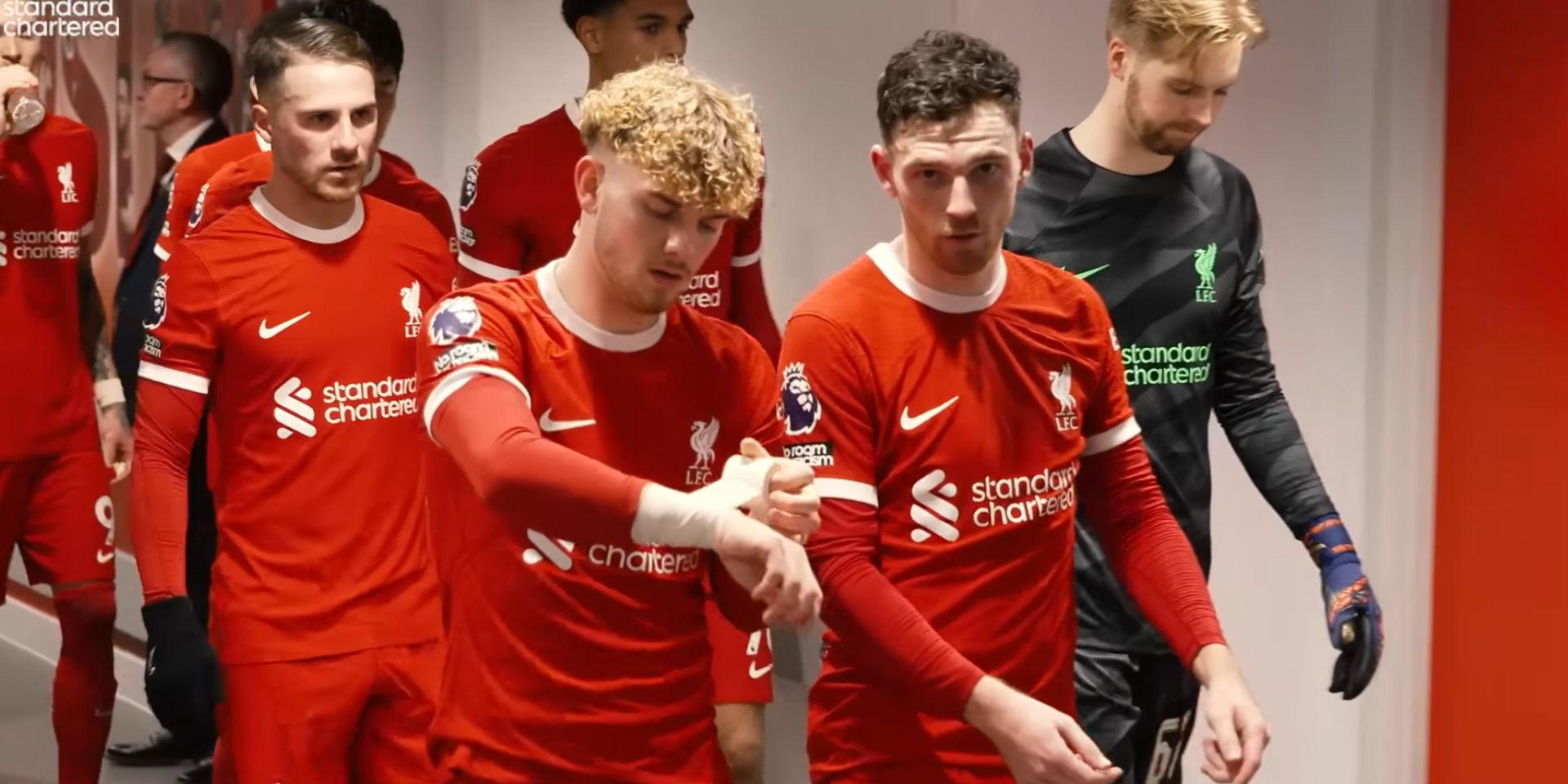 Liverpool, Robertson, Elliott