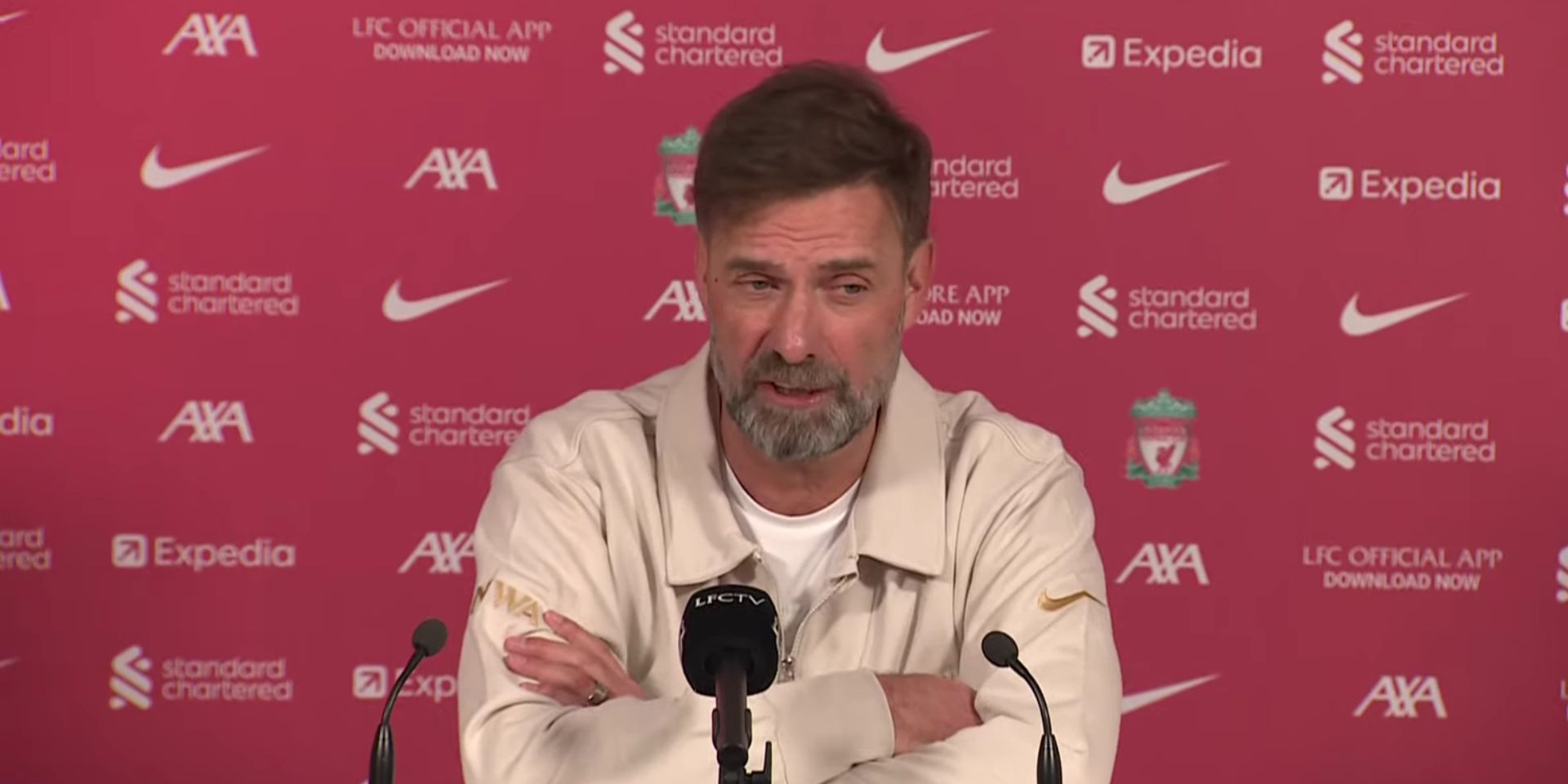 Klopp, Robertson, Jones, Jota