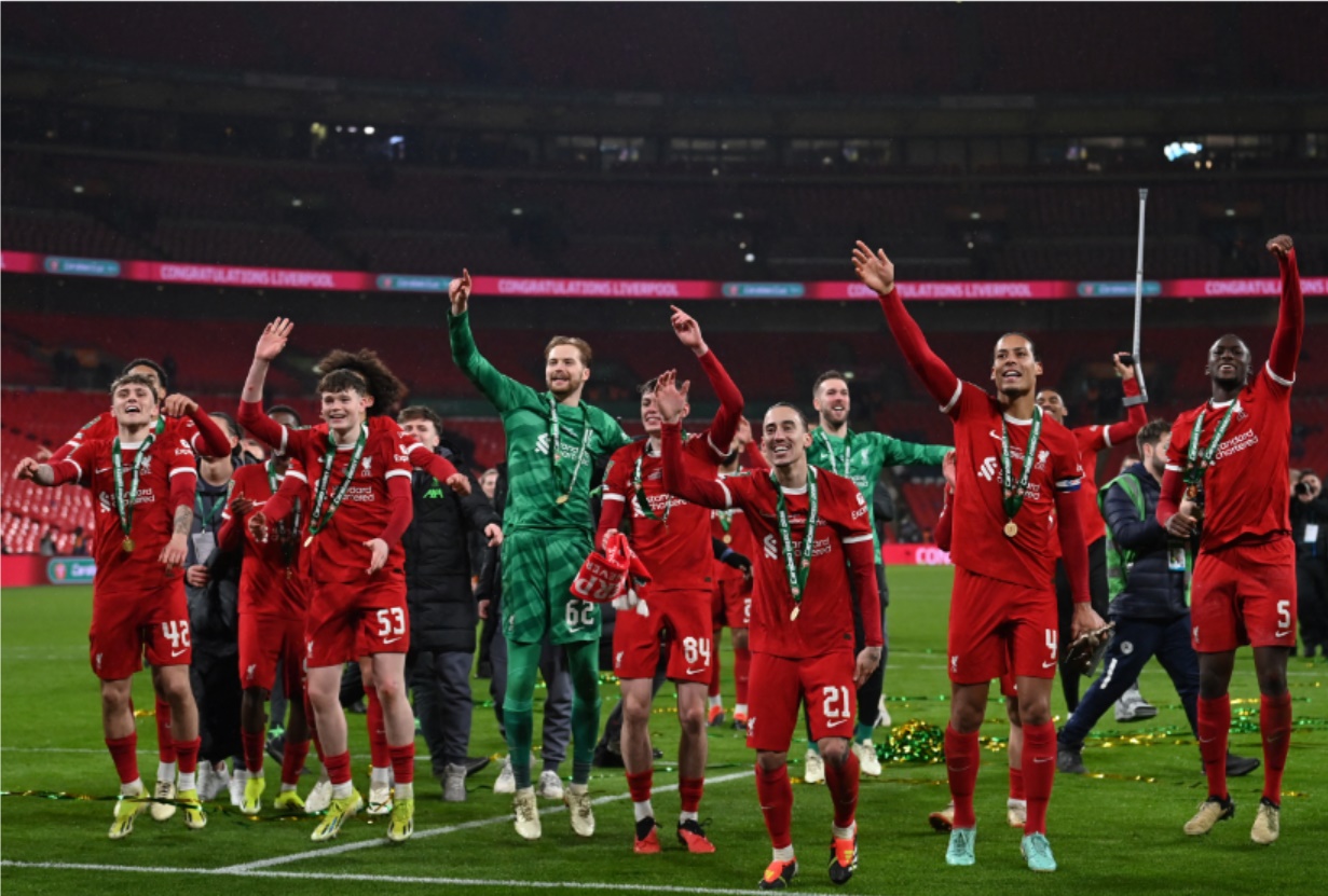 liverpool-players-celebrate