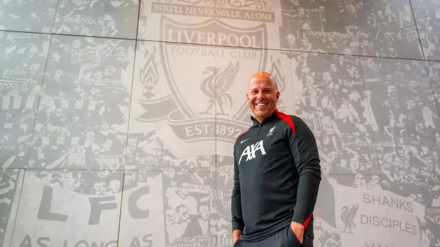 Liverpool, Slot, van den Berg, Jaros