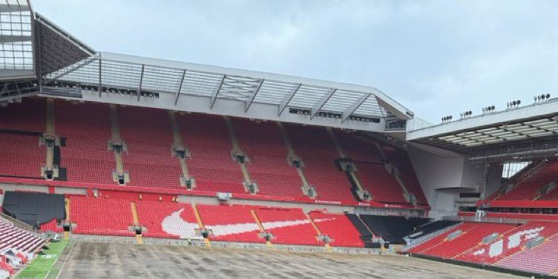 Anfield, Swift, Pink