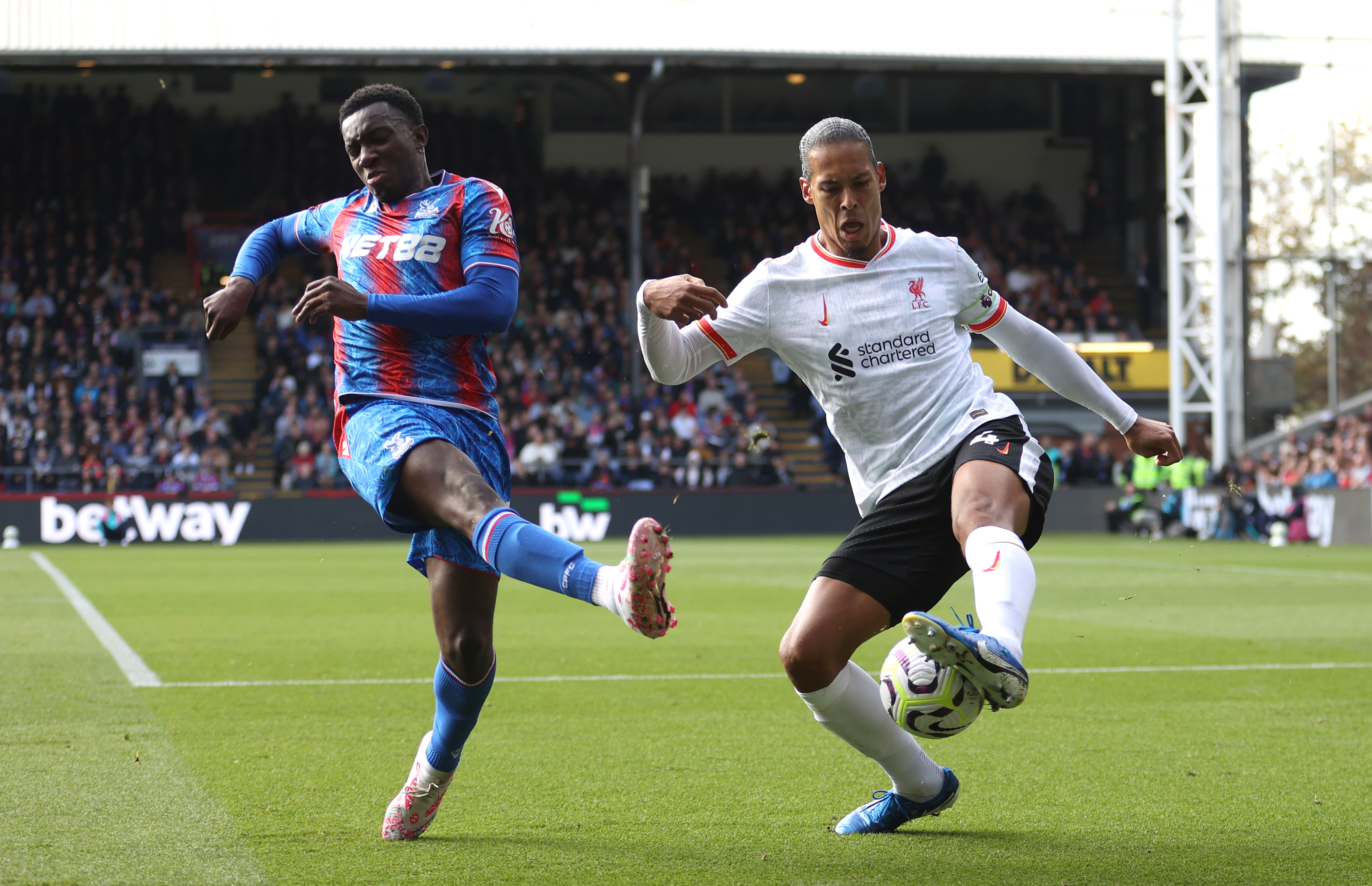 Van Dijk was his usual world-class self vs Palace. Van Dijk was his usual world-class self vs Palace.
