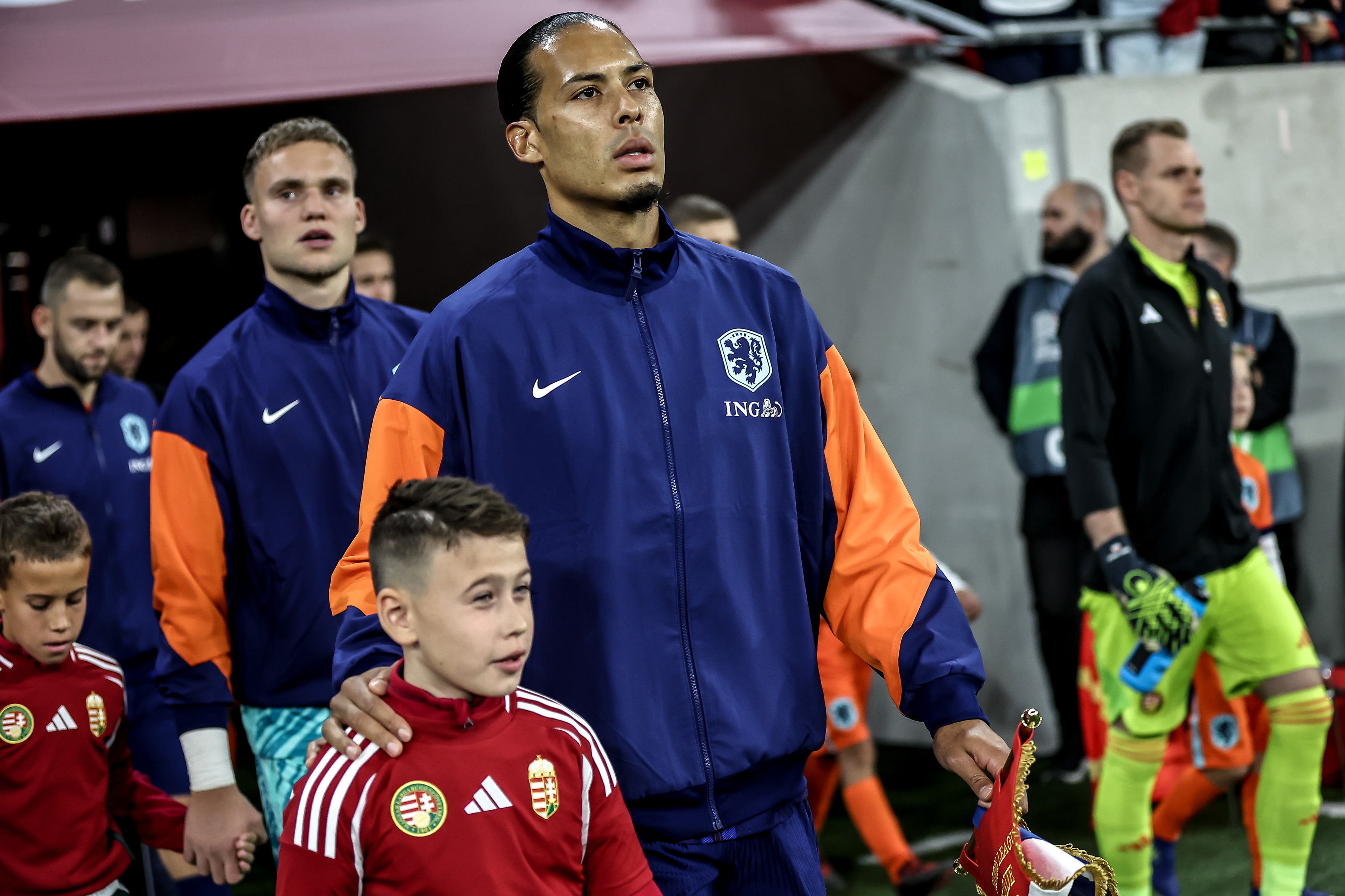 Virgil van Dijk wants to stay and sign a new contract at Liverpool