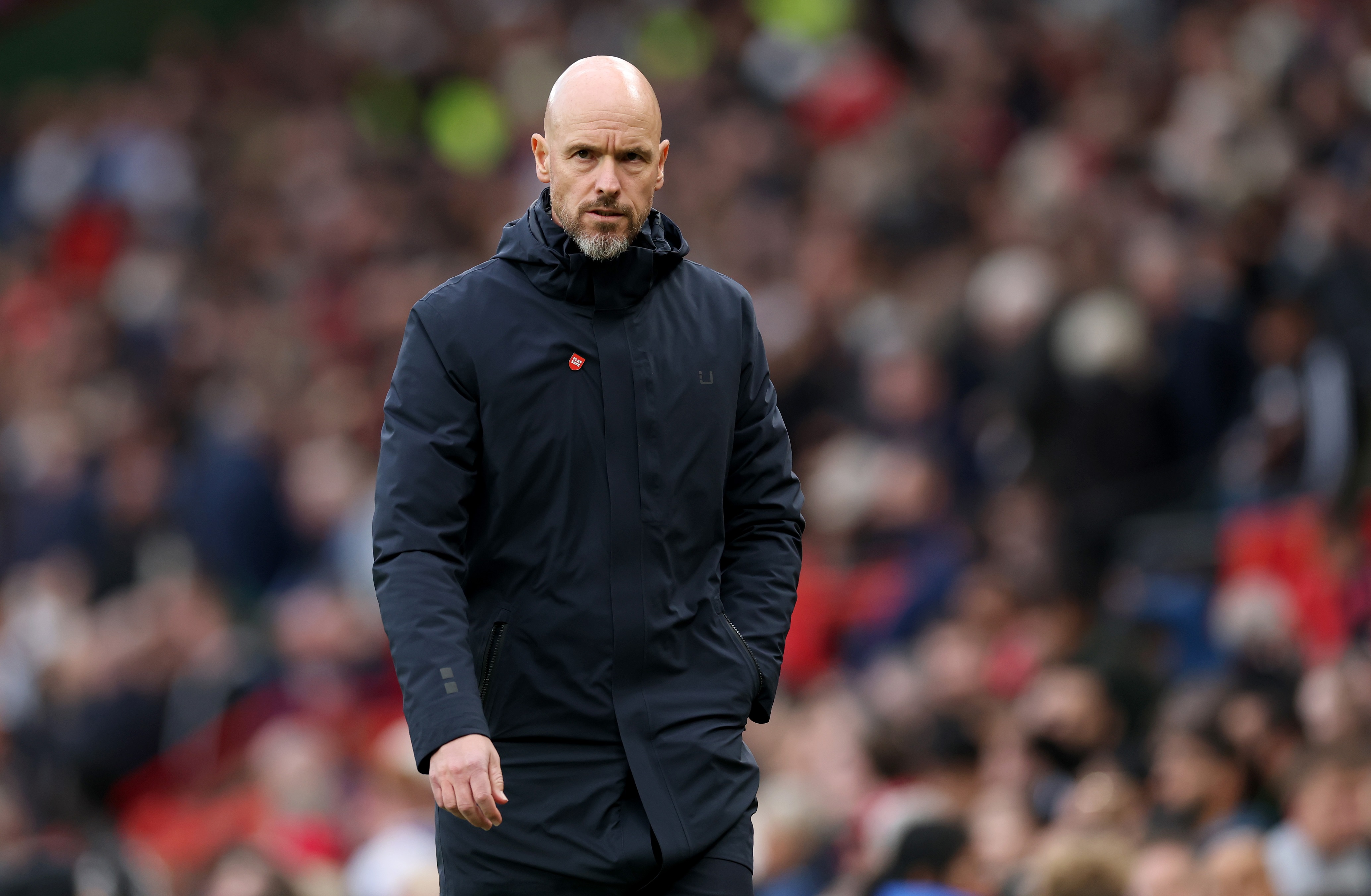 Arne Slot appeared to compare Erik ten Hag's Manchester United to a lower league table side Arne Slot appeared to compare Erik ten Hag's Manchester United to a lower league table side