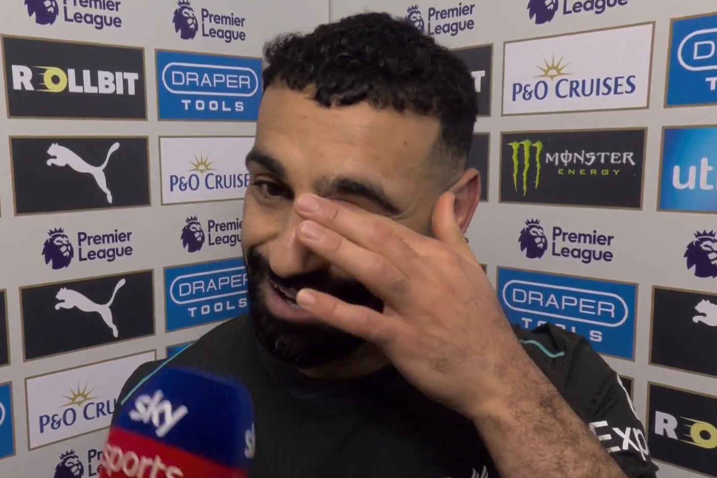 Mo Salah couldn't hide his glee at Man City dropping points again