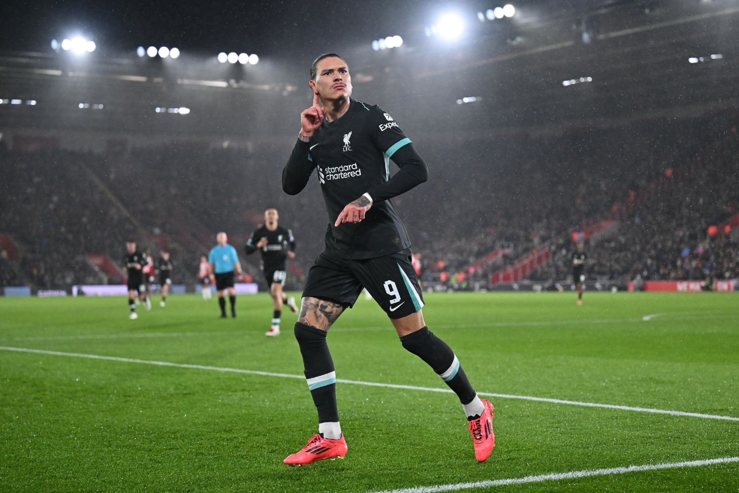 Darwin Nunez celebrates scoring against Southampton
