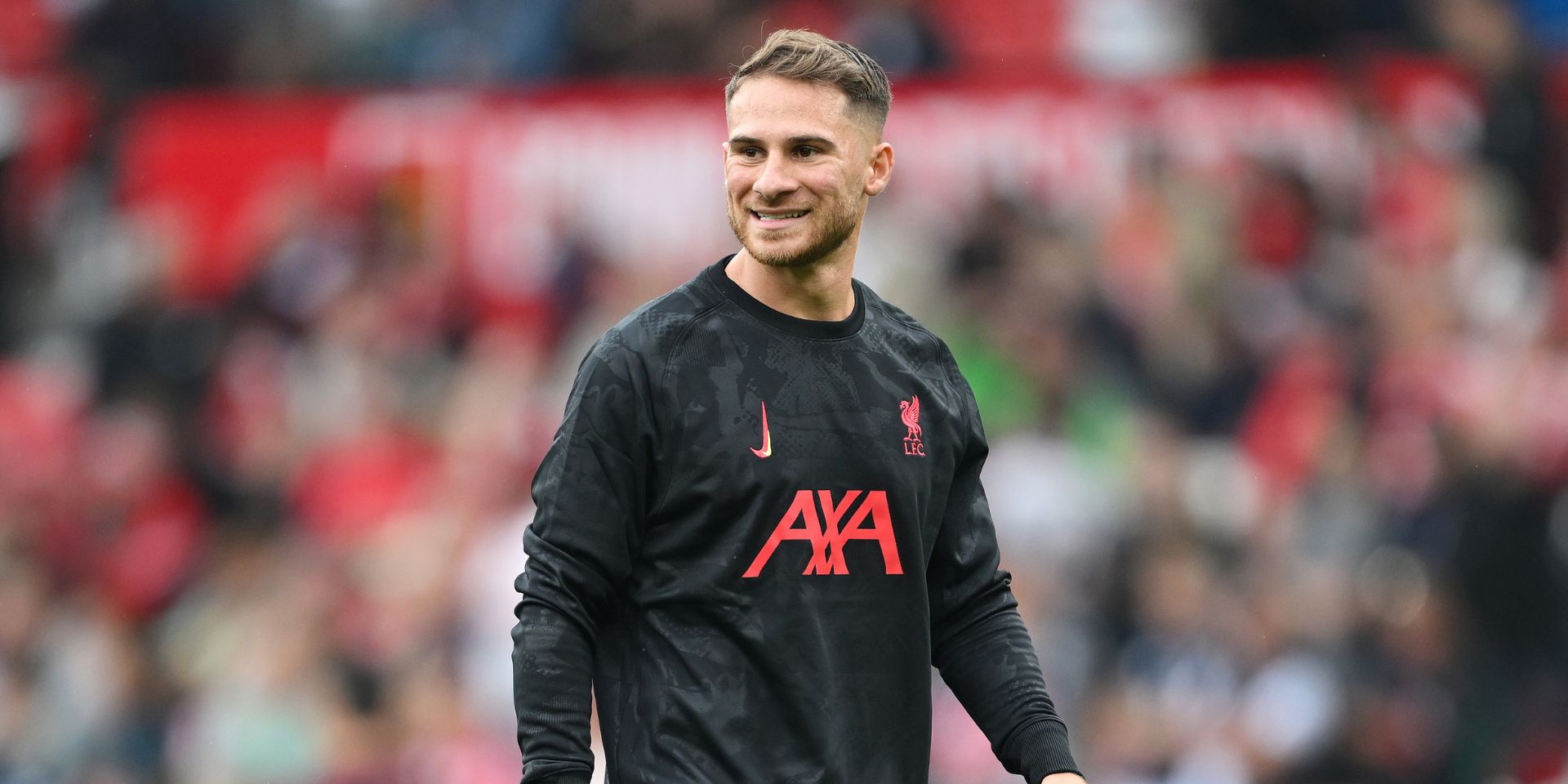 Alexis Mac Allister sends Adam Lallana a message